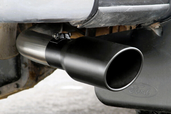 Flowmaster exhaust tip close up