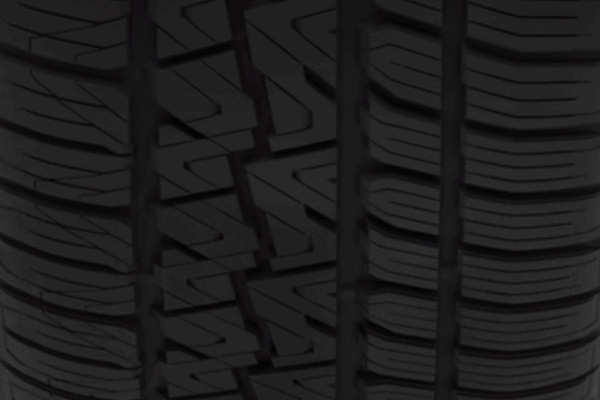 Nitto Motivo 365 tread closeup