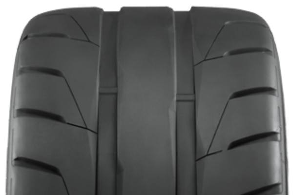 Nitto NT05 tread closeup
