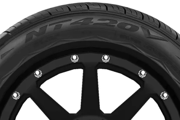 Nitto NT420V Sidewall Design