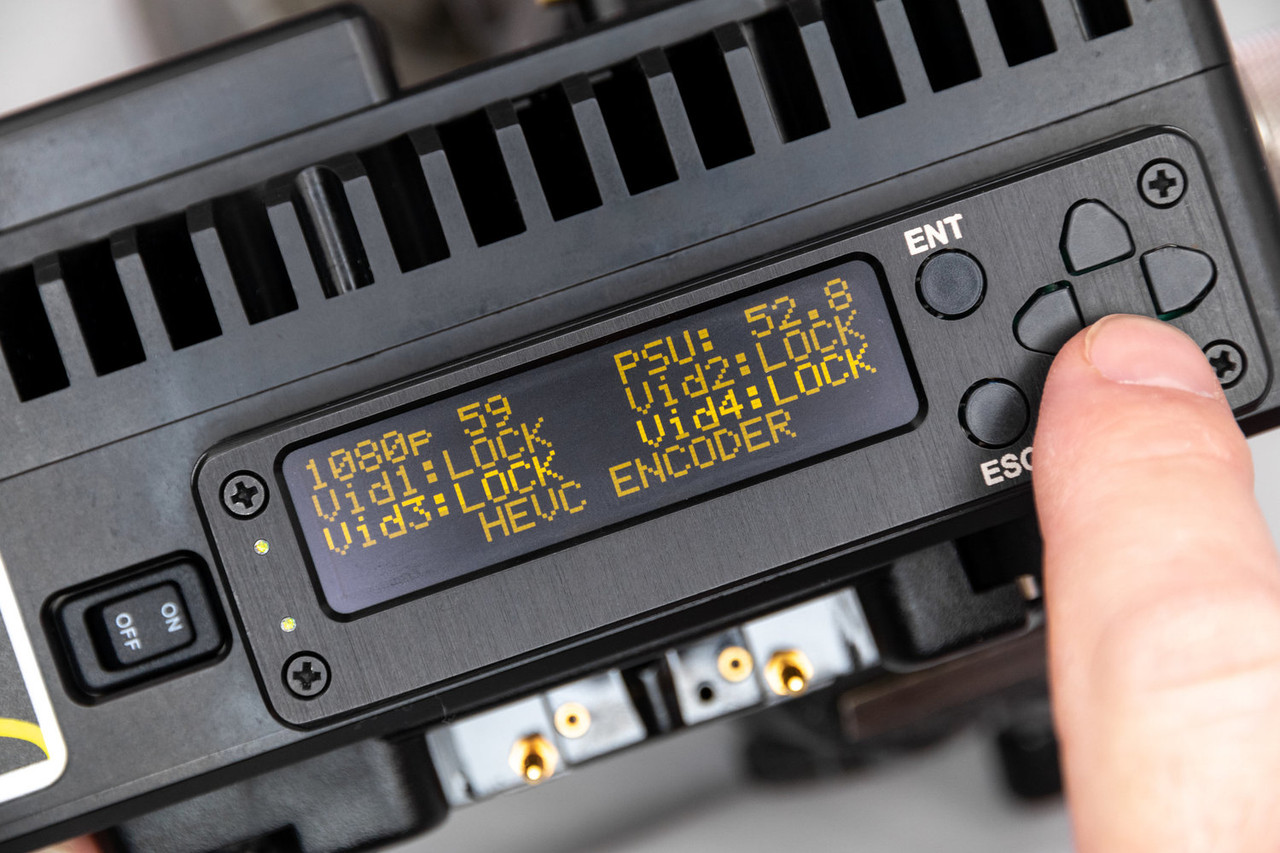 Wave Central AXIS AXTX4K 4K/UHD/HDR Camera-back Transmitter