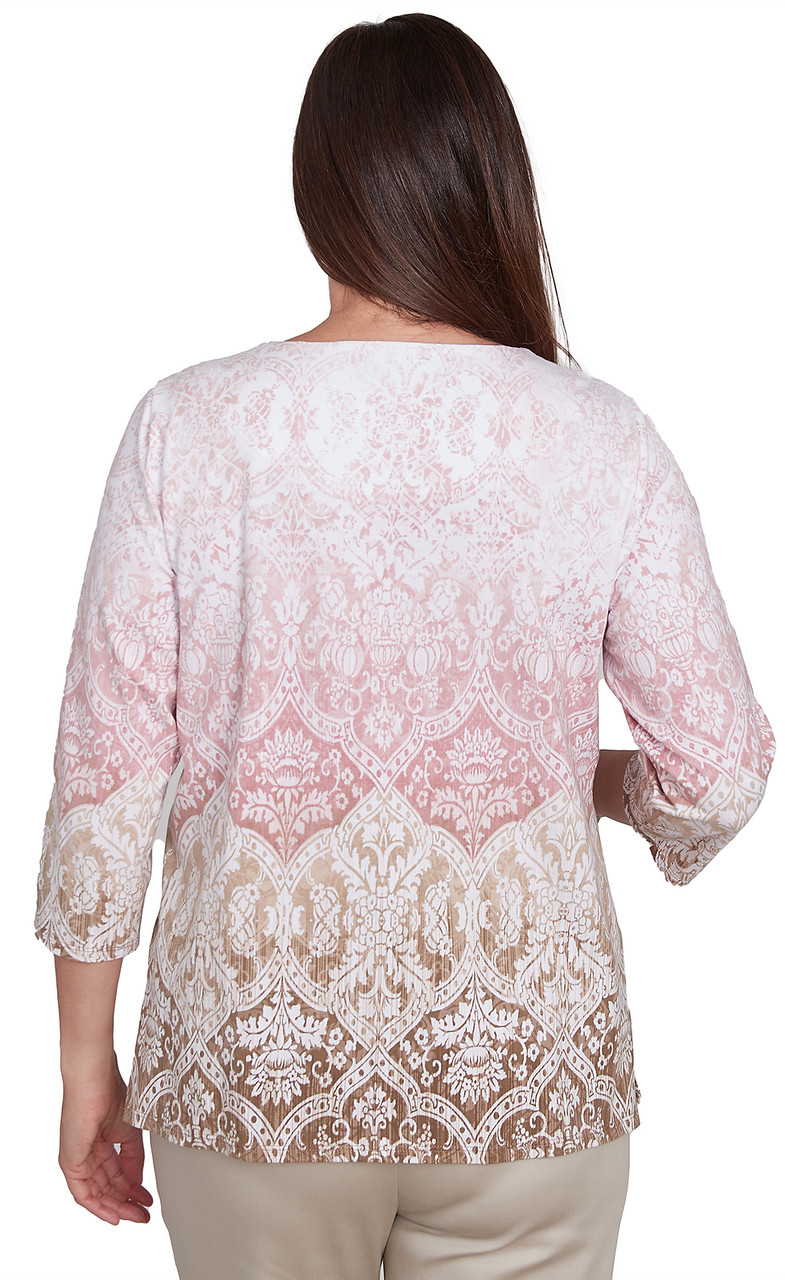 TOP *PLUS* PINK MULTI OMBRE MEDALLION