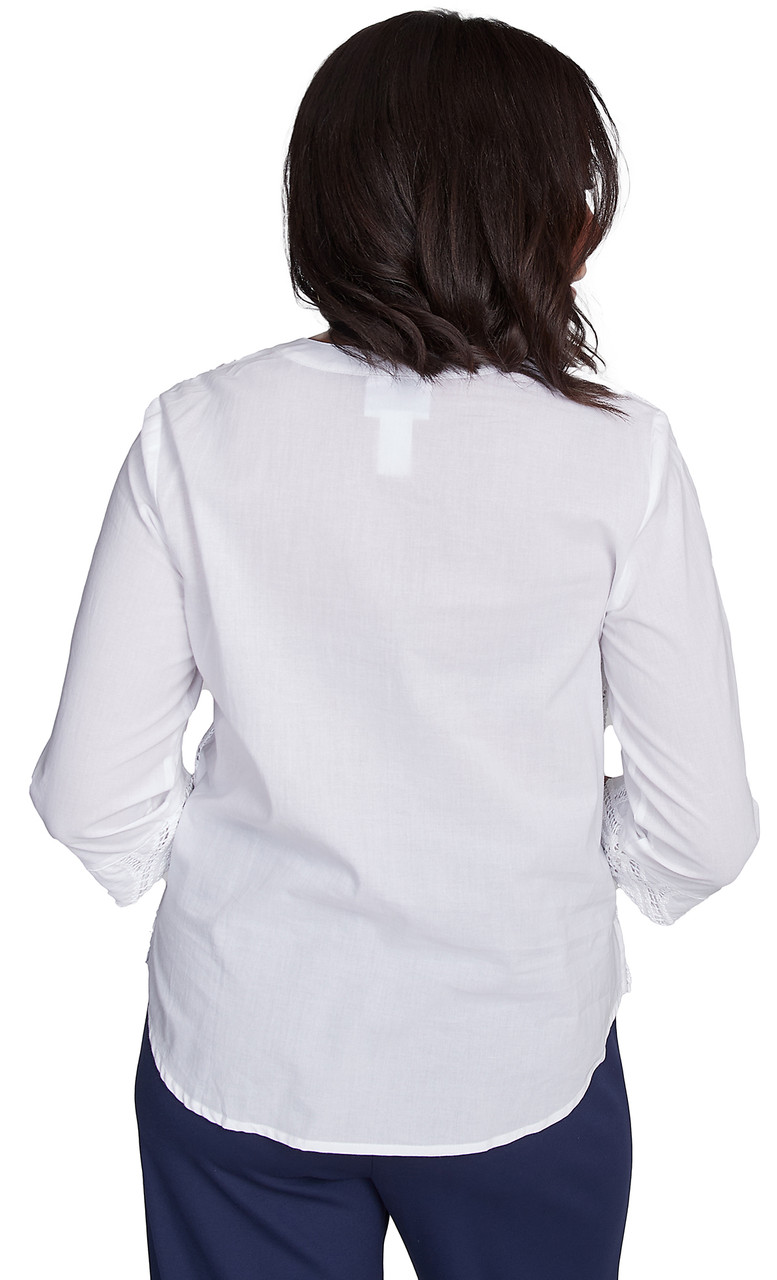 TOP *MISSY* WHITE LACE SCROLL