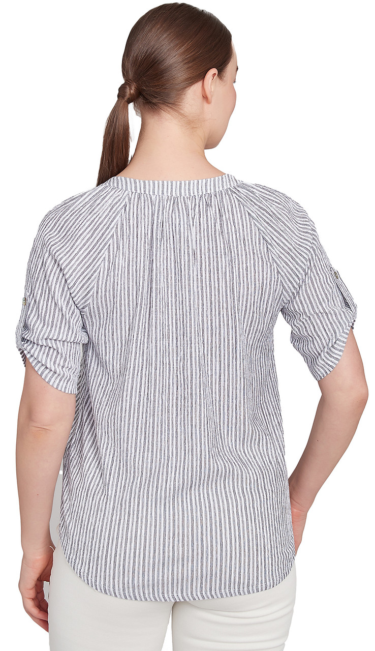 TOP *PETITE* BLAK WHITE CNVRTBLE TIE BTTN UP