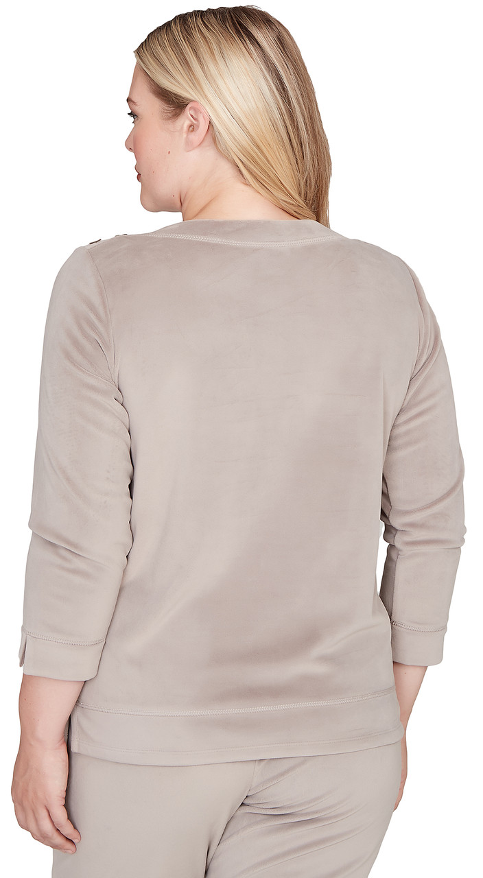 TOP *PLUS* PEBBLE SHOULDER BTTN