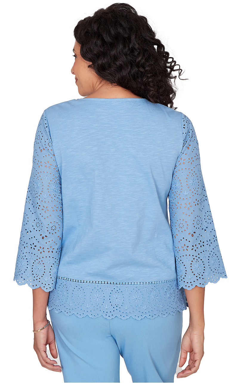 TOP *PLUS* WEDGEWOOD SOLID W/EYELET TRIM