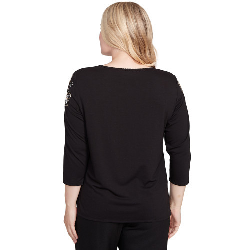TOP *PETITE* EMBRD FLORAL YOKE TOP *PETITE* EMBRD FLORAL YOKE