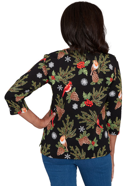 TEE *PLUS* BLACK CARDINALS & PINECONES TEE *PLUS* BLACK CARDINALS & PINECONES