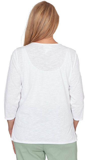 TOP *PETITE* WHITE PLACED FLORAL EMBRD