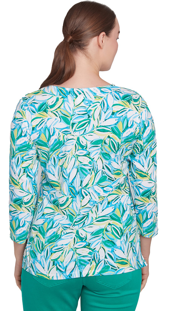 TOP *PETITE* OCEAN MULTI EMBELISHED SPLIT NK