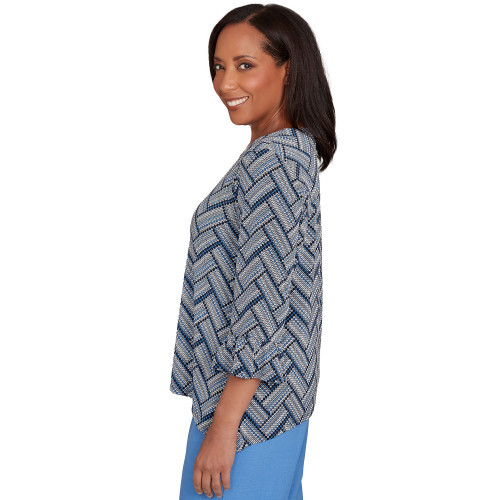 TOP PET CHEVRON TEXTURE