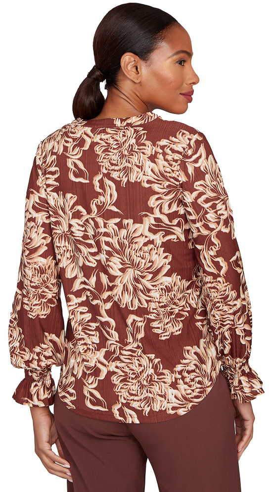 TOP *PETITE* BROWNSTONE MULTI SPLIT NK ONION SKIN