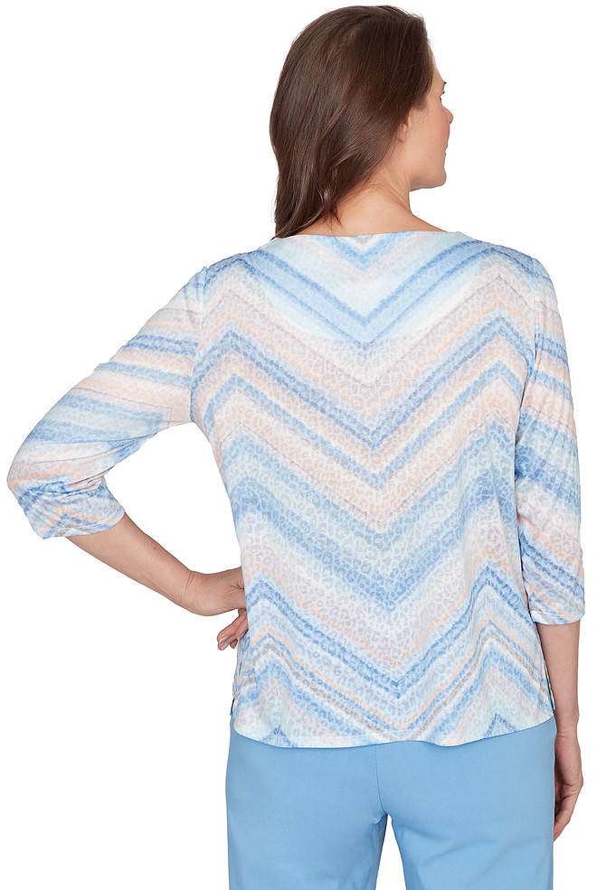 TOP *MISSY* BLUE MULTI CHEVRON PRINT