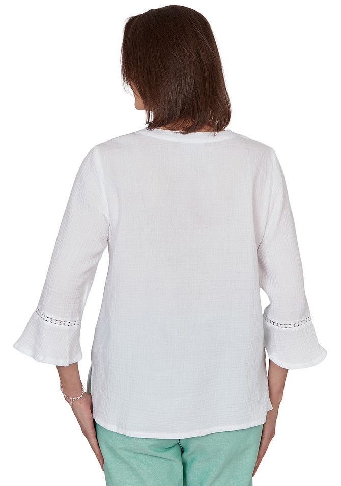 TOP *MISSY* WHITE YOKE FLORAL EMBROIDERY