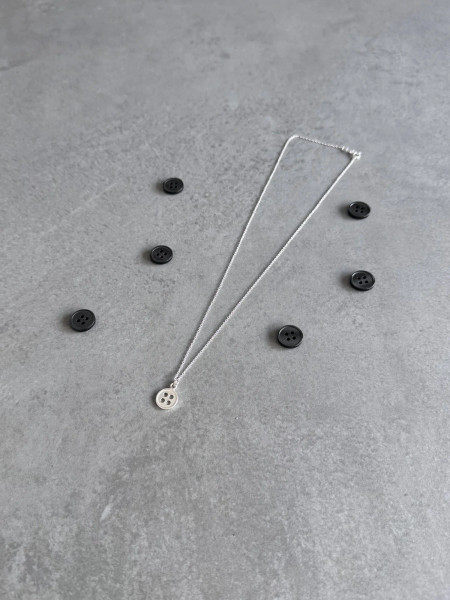 Sterling silver button necklace on a 'Thank You Mum' message card.