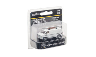JP5366 Work Van - HO Scale | Just Plug