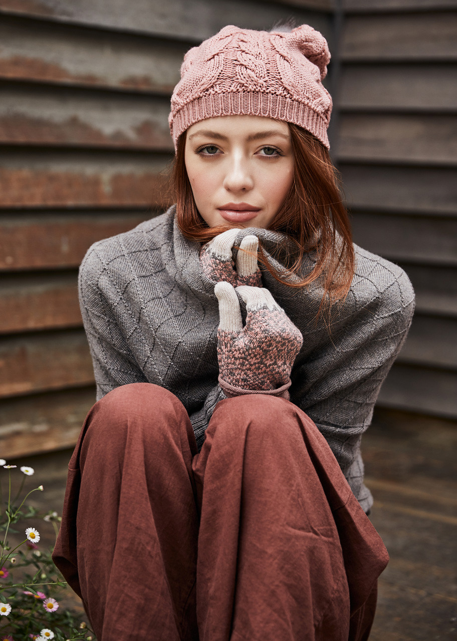 Valentina Beanie - Merino Wool - Salmon 