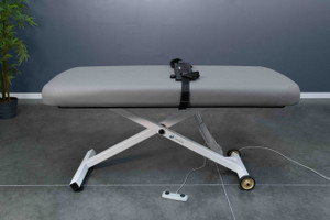 Earthlite - Ellora Therapy Table With Stretch Assist System