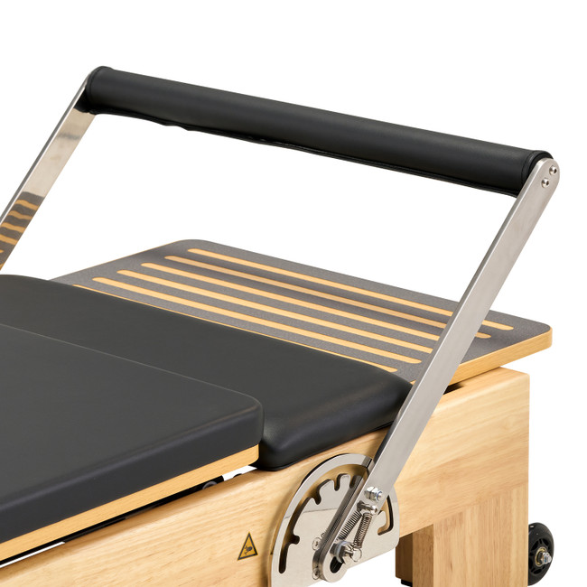 The 7-position 304 Stainless Steel foot bar allows for rapid, secure transitions