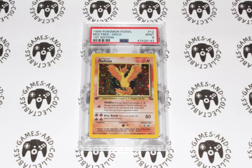 Pokemon TCG | Moltres #12/62 - 1st Edition - PSA 9 | Graded