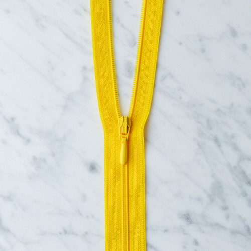 18" Closed End Polyester Zipper