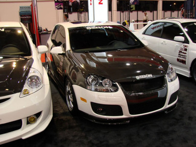 Seibon Carbon OE Style Bonnet  (Shaved Emblem) - Golf Mk5 GTI 2006 - 2009