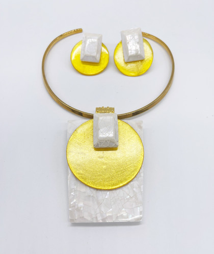 Anthony Alexander Yellow Capiz Shell Gold Choker Statement Necklace and Earrings Set