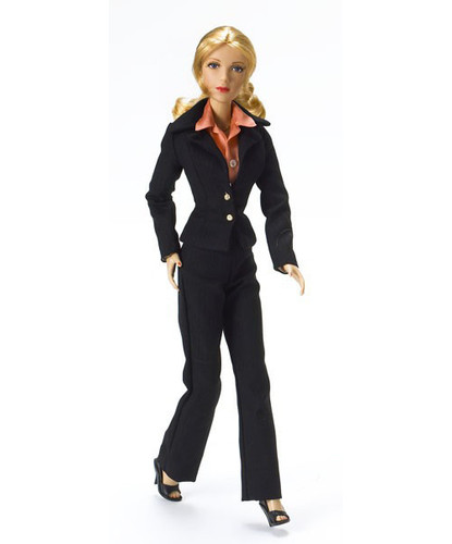 Madame Alexander Lynette Scavo 16" Desperate Housewives Doll