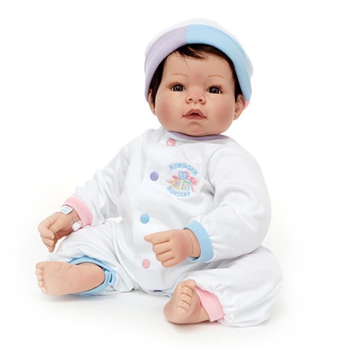 Madame Alexander Munchkin Baby Brunette Blue Eyed 19