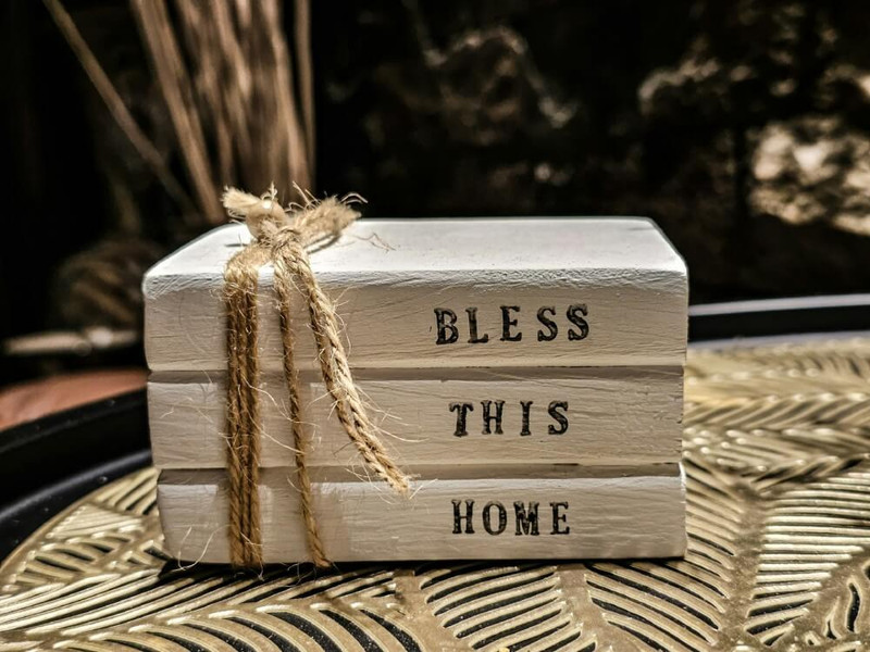 Thoughtful Housewarming Gifts for Every Budget | Beach House Gift Boutique