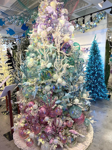 Coastal Christmas Tree Ideas & Unique Decorating Tips