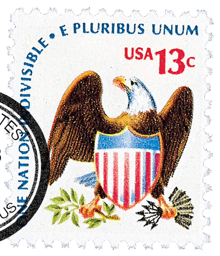 1596 - 1975 13c Americana Series: Eagle and Shield - Mystic Stamp