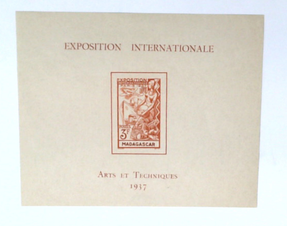 1556576 -- Unused Imperf Sourvenir Sheet -- Unused Stamp(s) -- small flaws