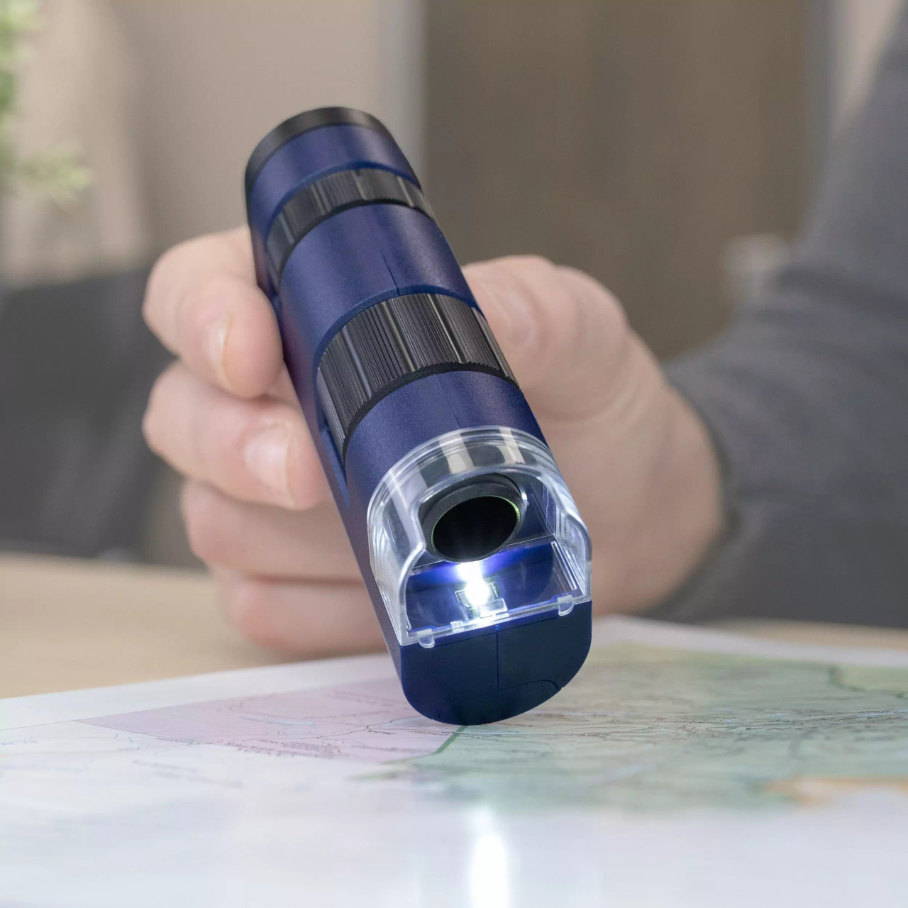 LS360 - Carson PocketMicro 20x-60x Lighted Magnifier Microscope