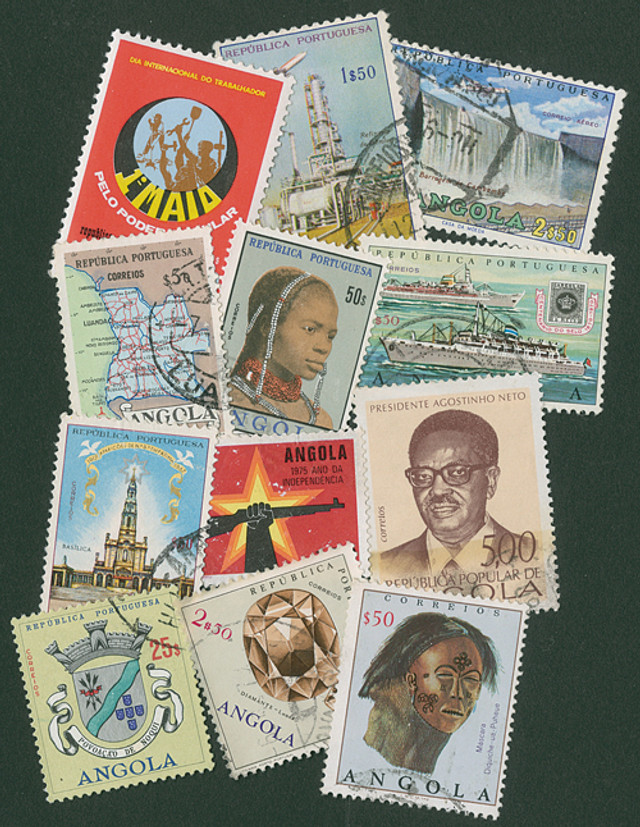 M3030 - Angola, 50 Different Stamps