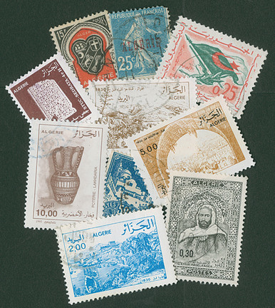 M3023 - Algeria, 25 Different Stamps - Mystic Stamp Company