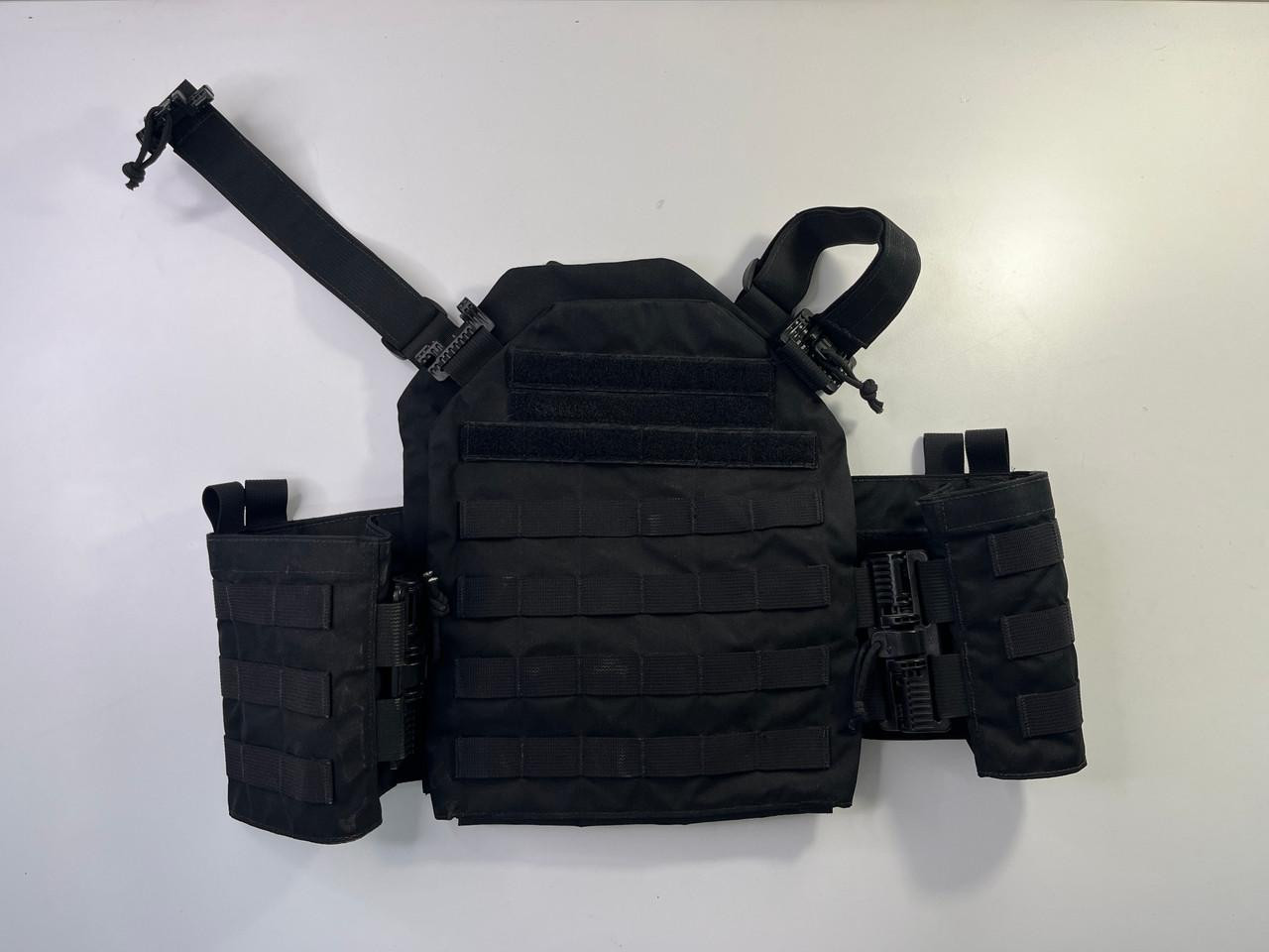 Condor Outdoor Bone Yard | Condor Cyclone RS Plate Carrier (Black) | Broken Shoulder Clip 