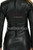 détail matière cuir véritable robe longue femme