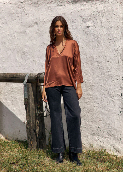 LAUREN VIDAL Short Viscose Shirt With Dropped Sleeves And A Warm Sienna Hue.
