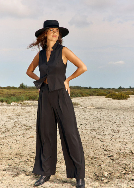 LAUREN VIDAL Flared Trousers With Pleats In A Very Fluid Quality