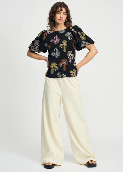 POM Black Top - Embroidery Sky Black | SP9136