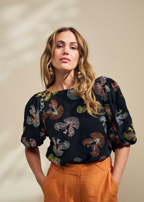 POM Black Top - Embroidery Sky Black | SP9136
