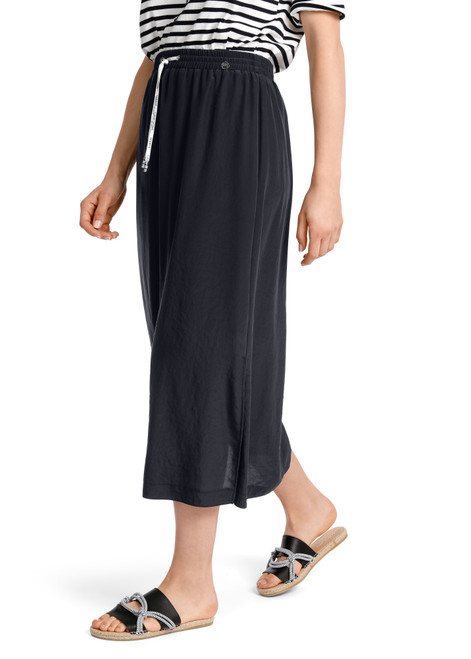 MARC CAIN Mngt Blue Box Pleat Skirt | WS7113W76