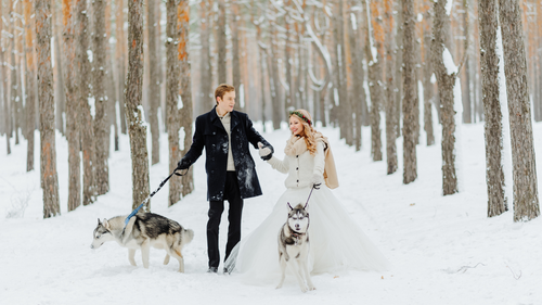 Embracing the Chill: Winter Wedding Themes for a Magical Celebration