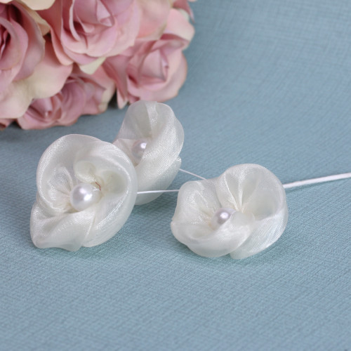 Cream Flower Head With Pearl - Discontinued