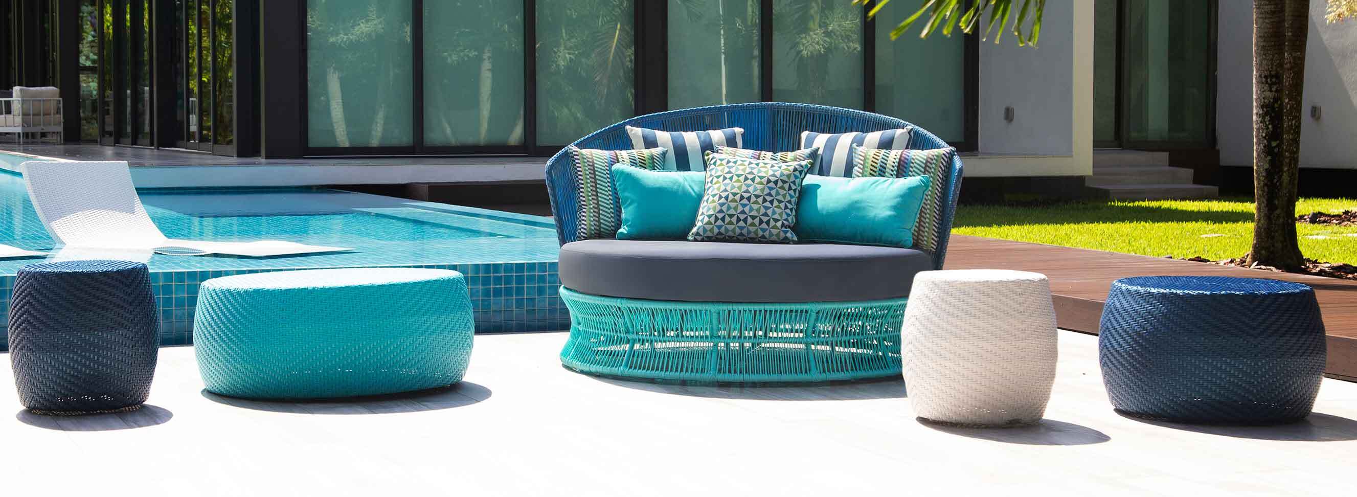 Kannoa Daybeds for the Outdoors
