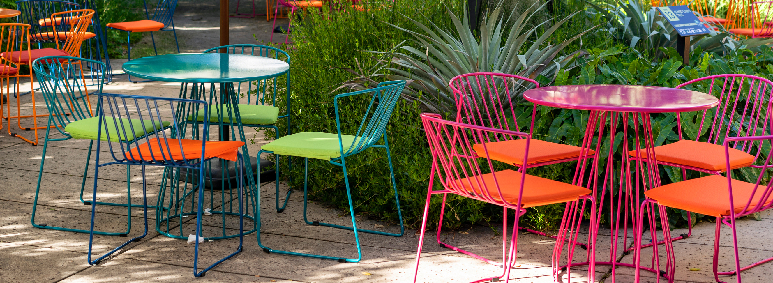 Kannoa Dining Tables and Chairs for the Outdoors