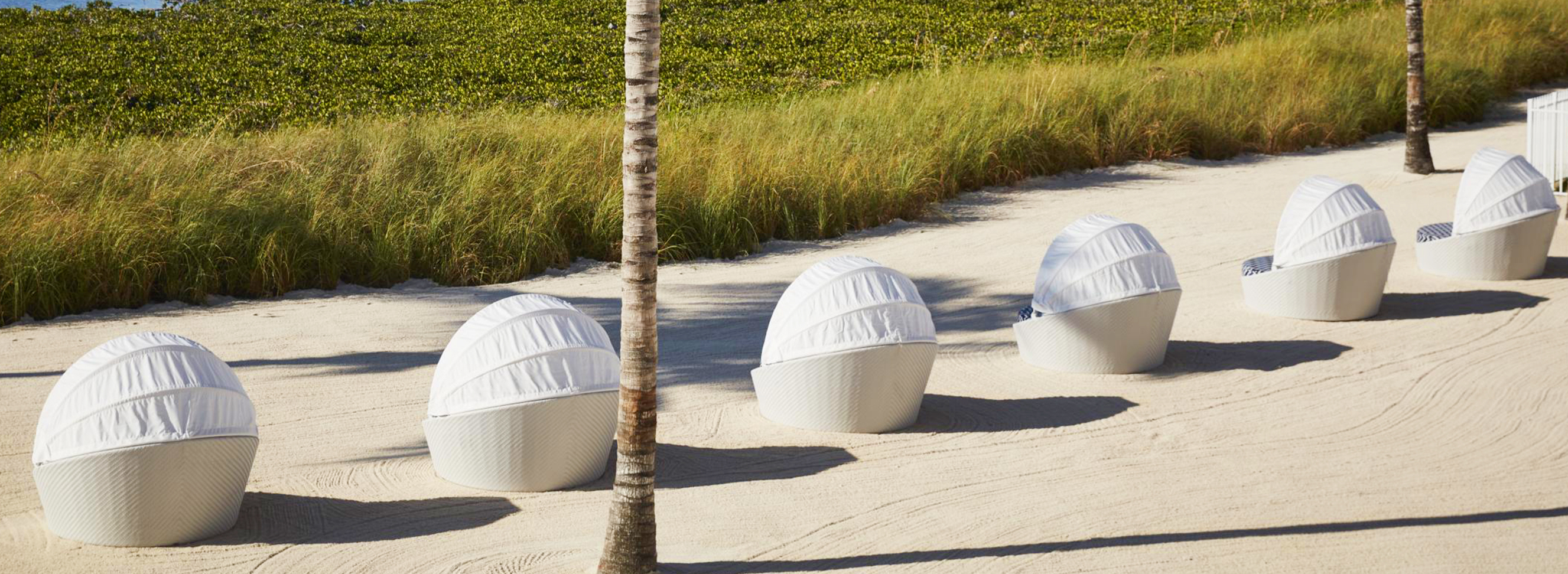 HALLO Collection - Modern and Beautiful Outdoor Daybeds designed for Commercial, Hospitality and Residential Settings
