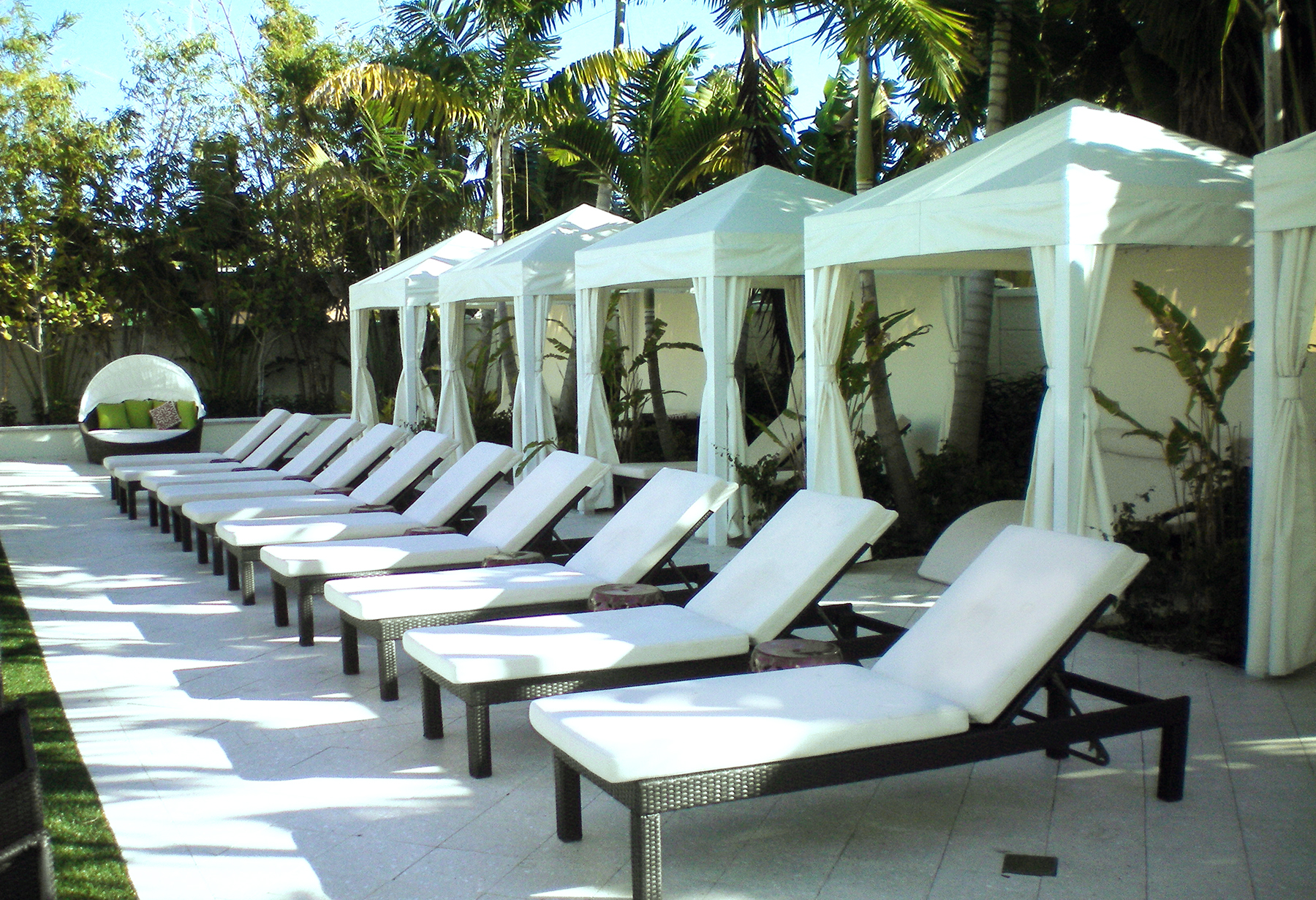 MONACO furniture collection by Kannoa - Beautiful yet Simple Wicker Outdoor Furniture designed for Commercial, Hospitality and Residential Settings