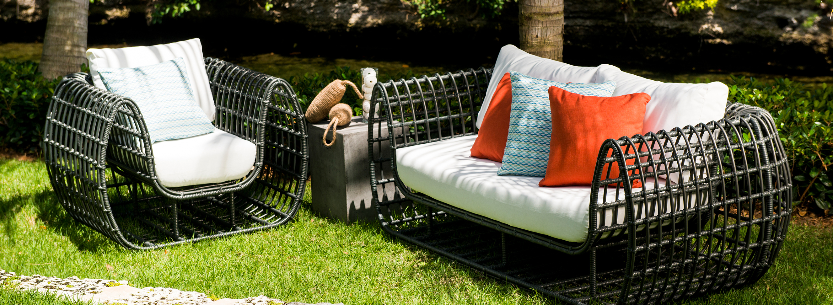 Kannoa Sofas and Loveseats for the Outdoors